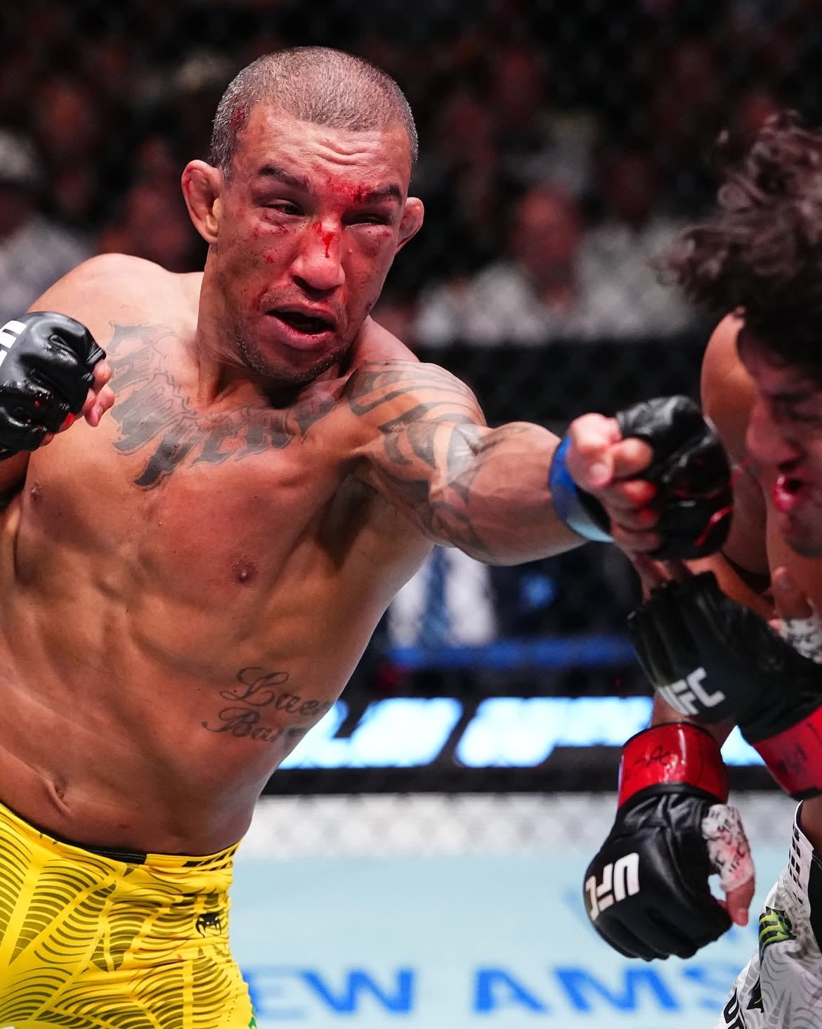 Raoni Barcelos libró una guerra contra Raúl Rosas Jr. (@ufc)