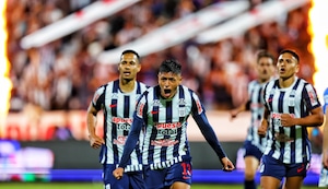 Marco Huamán de potente disparo anota un GOLAZO en el Alianza Lima vs. ADT | VIDEO