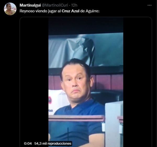 Hinchas de Cruz Azul recordaron a su ex DT por el mal juego actual de su equipo