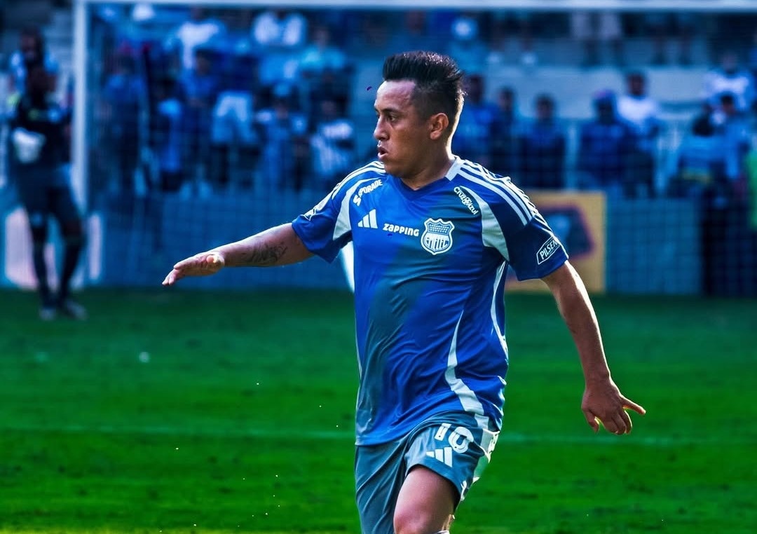 Christian Cueva se despide del Emelec. (@cueva10oficial)