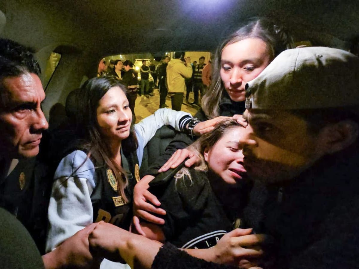 Jackeline Salazar fue una de las tantas víctimas de 'El Monstruo'. Aquí, minutos después de su liberación.