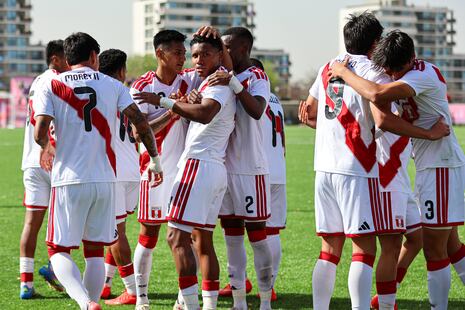 La selección peruana Sub-19 venció 2-1 a Panamá y clasificó a las semifinales de los Juegos Suramericanos...