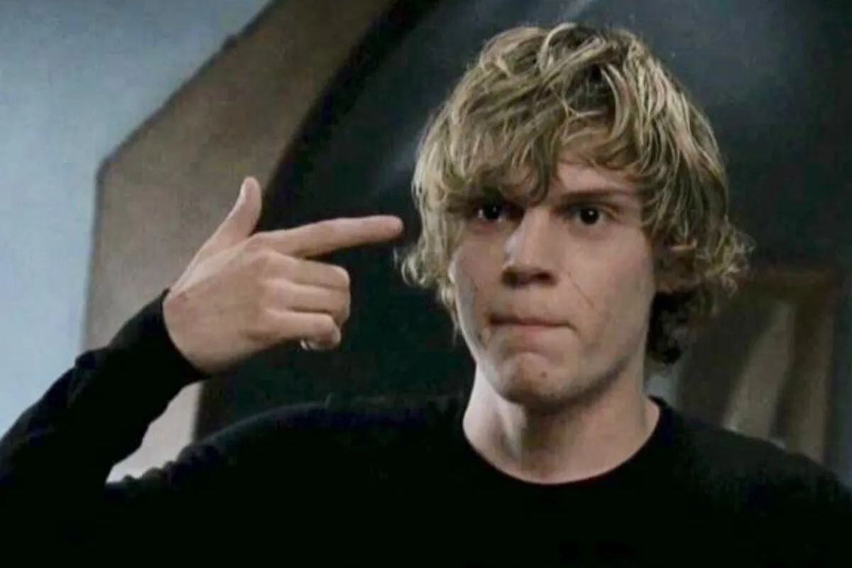 Evan Peters ha interpretado a tipos malos retorcidos, pero también a algunos inocentes en “American Horror Story” (Foto: FX)