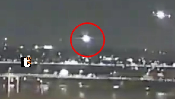 Trome - Accidente en Estados Unidos: Avión comercial con 60 pasajeros choca con helicóptero y cae al río