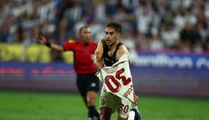 Lizandro Alzugaray aprovechó blooper de Duarte y Chávez para darle el triunfo a Universitario ante Alianza Lima