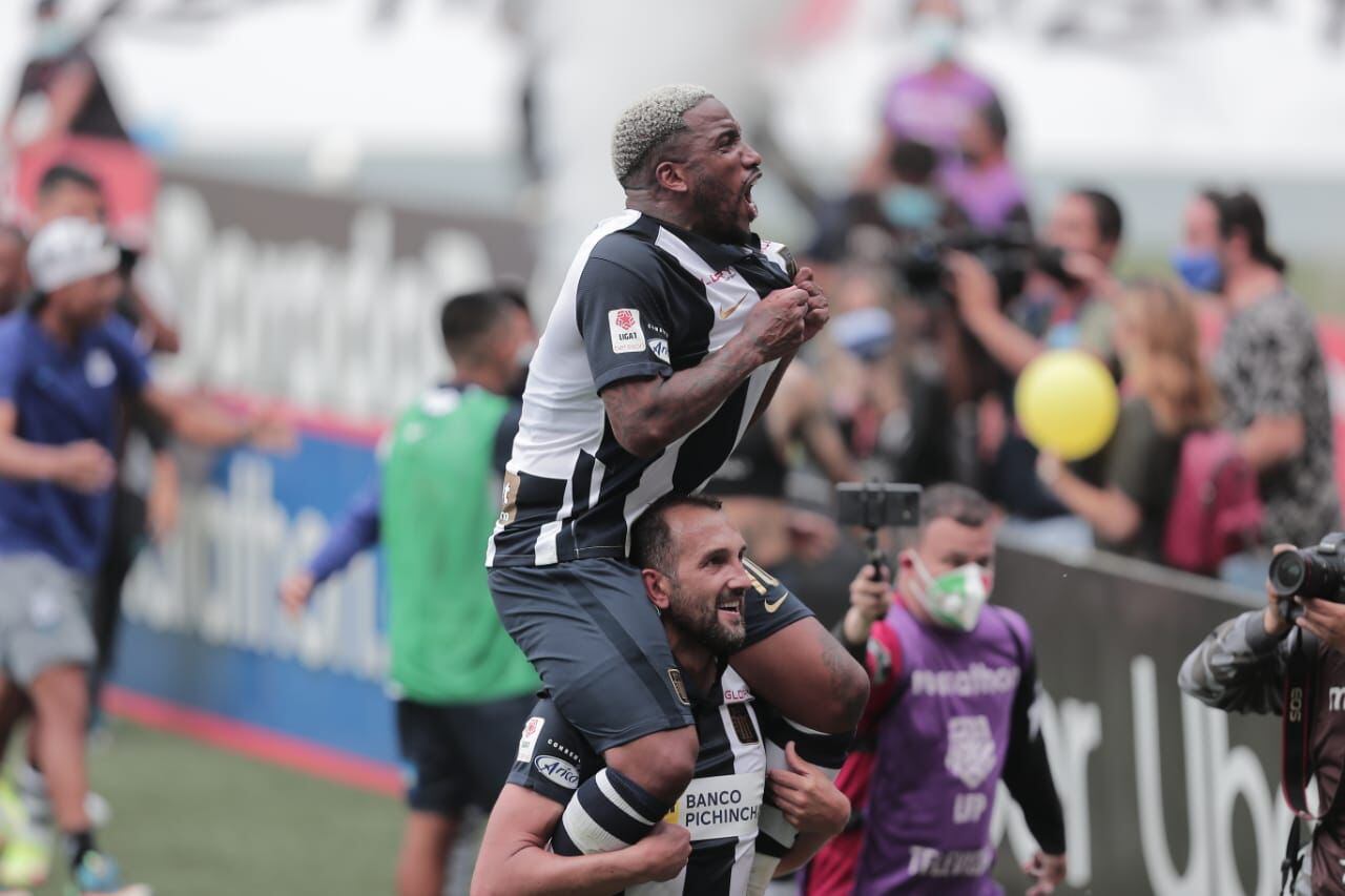 Así celebró Jefferson Farfán tras ganar la Liga 1 con Alianza Lima | Foto: Jesus Saucedo / @photo.gec