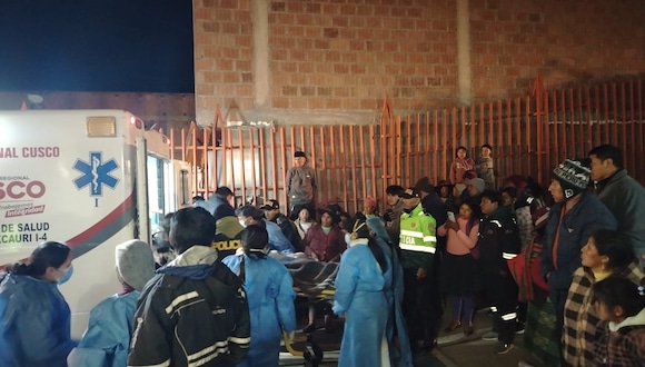 TROME | Cinco fallecidos y 17 heridos tras vuelco de camión a abismo. Video: Juan Sequeiros