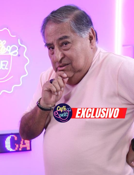 Javier Santagadea en el Café con la Chevez