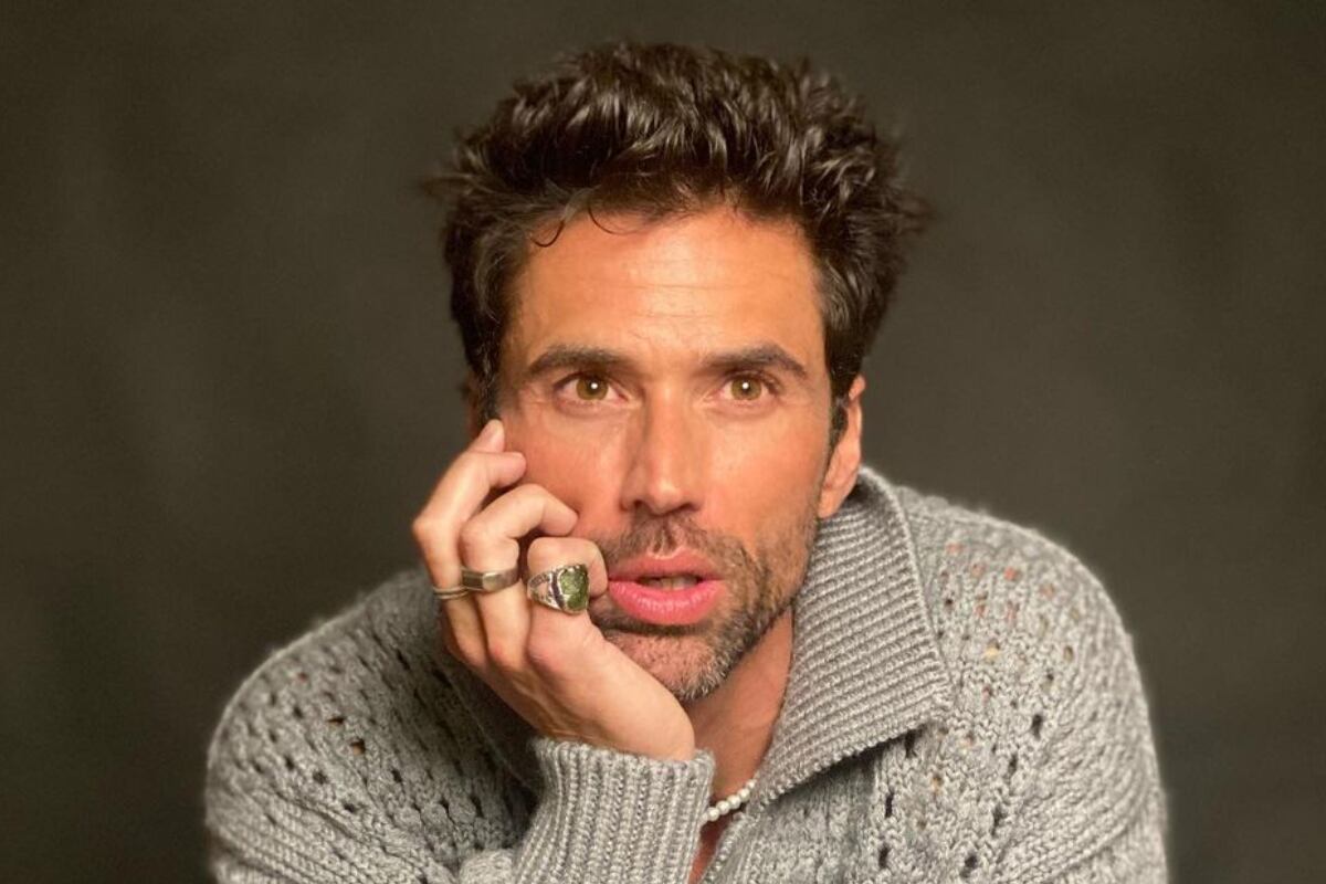 Matías Novoa posando para una publicación en su cuentas oficiales de redes sociales. (Foto: Matías Novoa / Instagram).