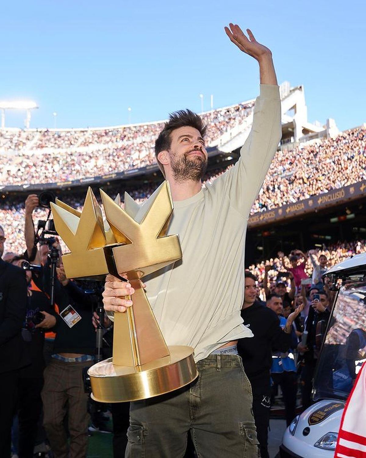 Gerard durante la coronación de la primera edición de la "Kings League", llevada a cabo en el Camp Nou (Foto: Gerard Piqué / Instagram)
