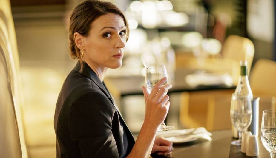 La telenovela turca es una adaptación de la serie de televisión “Doctora Foster”, producida por la BBC de Londres y que se estrenó en el Reino Unido el 9 de setiembre de 2015 (Foto: BBC)