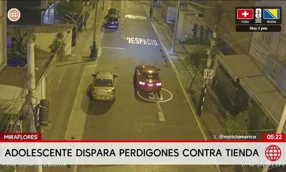 Adolescente dispara contra tienda en Miraflores. Foto: América noticias