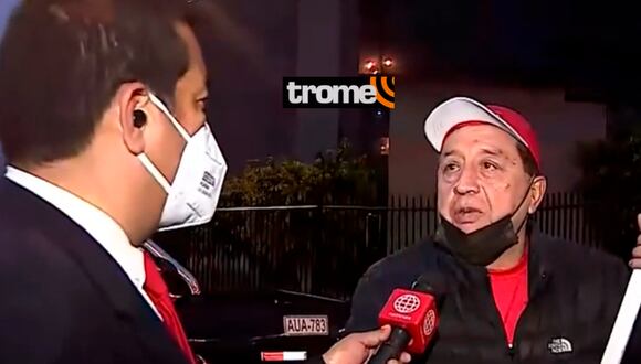 Ciudadano con bandera peruana por Fiestas Patrias