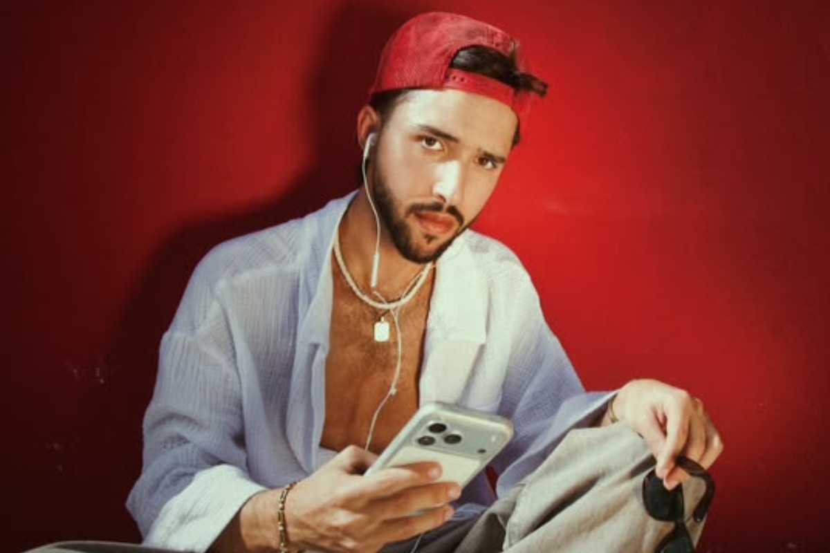 Cantante peruano LOTZO