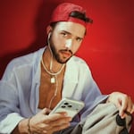 Cantante peruano LOTZO lanza “Acércate”, tema que marca su renacer artístico: “Es un nuevo comienzo”