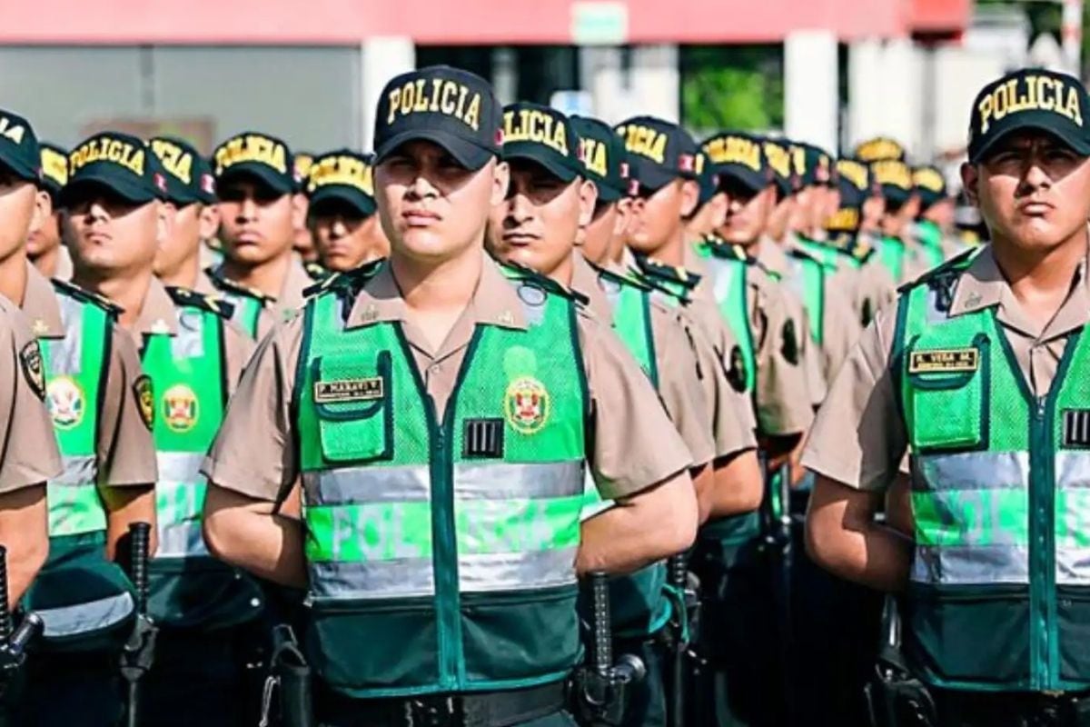 5 mil 655 alumnos se graduaron sin terminar los estudios.