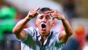 Fabián Bustos: ¿Cuál fue la condición que pide para conversar con Universitario?