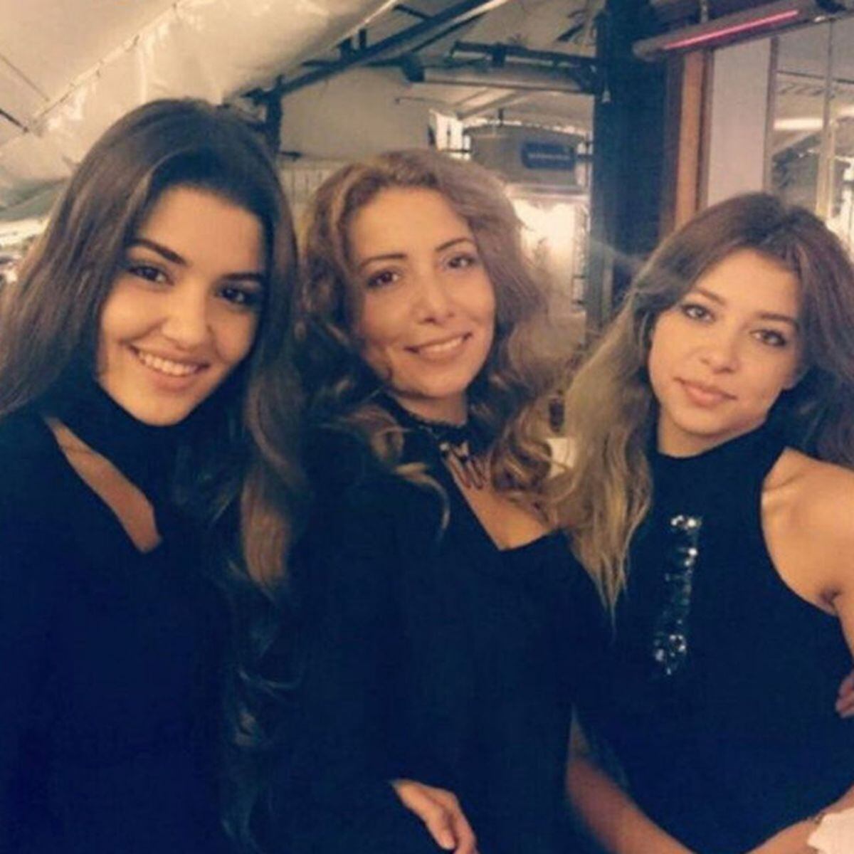 Aylin Erçel juntos a sus hijas Hande y Gamze (Foto: Hande Erçel/Instagram)