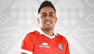 Las imágenes donde Cueva aparece golpeando a la mamá de sus hijos rebotaron en los medios a nivel mundial