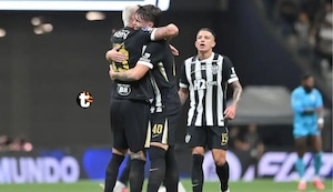 ¡El ‘Galo’ espera por el ‘Papá’! Atlético Mineiro remonta ante Santos y avanza a semifinales de la Sudamericana