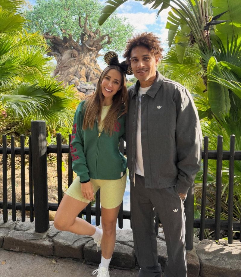 Paolo Guerrero y Ana Paula Consorte encienden rumores de posible compromiso tras viaje a Disney. (Foto: Instagram)