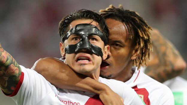 Gianluca Lapadula lamentó el gol anulado que pudo ser el 1-0 a los siete minutos. (Foto: AFP)