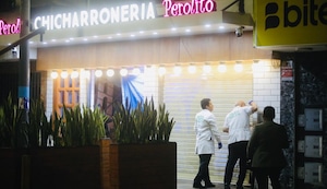 ¡Balean restaurante en el Callao! Extorsionadores atacan chicharronería y exigen S/ 10 mil para no cometer una “masacre”