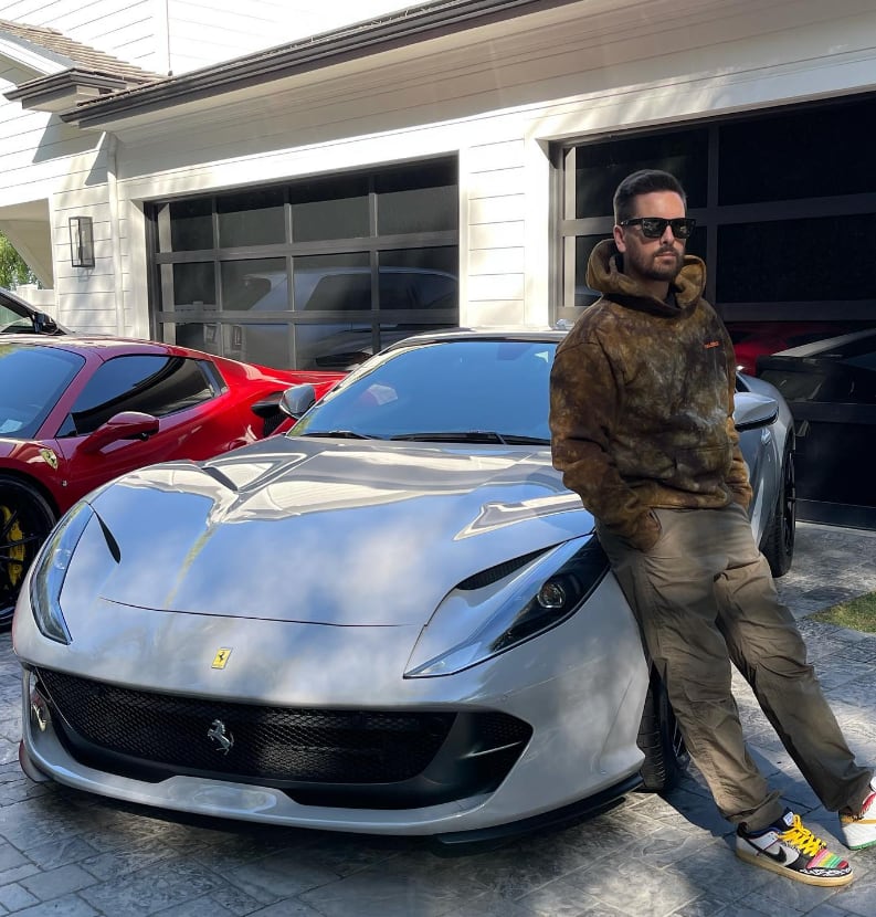 Scott Disick es un amante de los autos deportivos. (Foto: @letthelordbewithyou / Instaram)