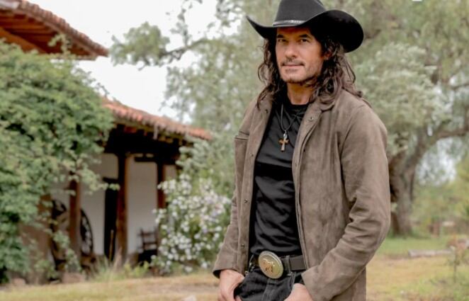 Mario Cimarro es uno de los hermanos Reyes en "Pasión de gavilanes" 2. (Foto: Telemundo)