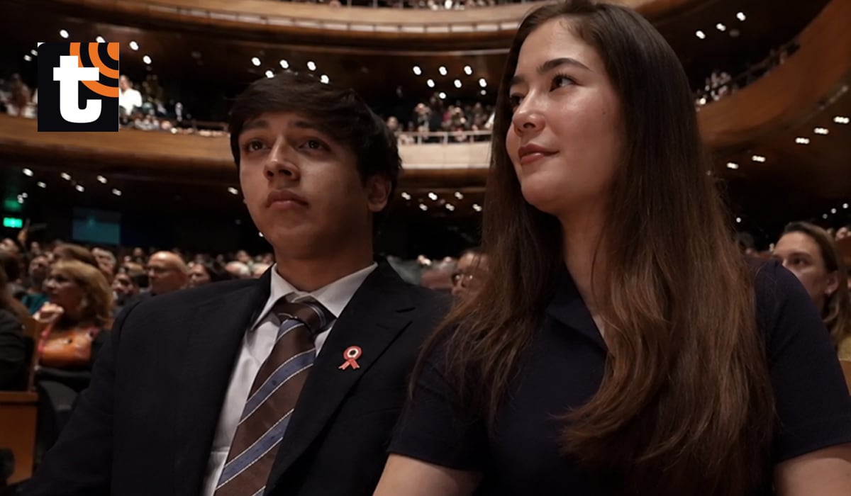 Kyara Villanella y su novio Adrián Harboe.