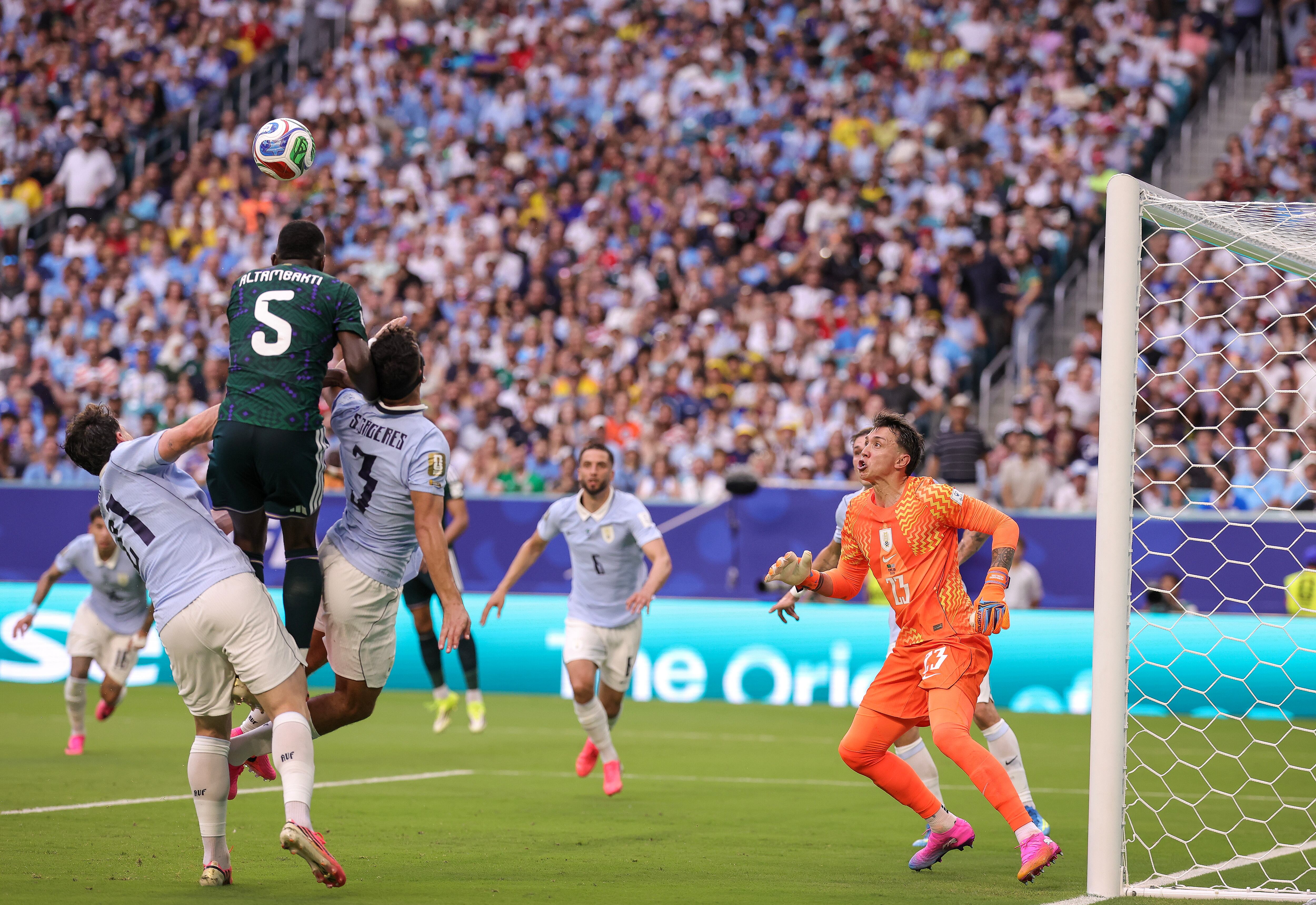 Uruguay vs. Arabia Saudita. (Foto: EFE/EPA/CRISTOBAL HERRERA-ULASHKEVICH)