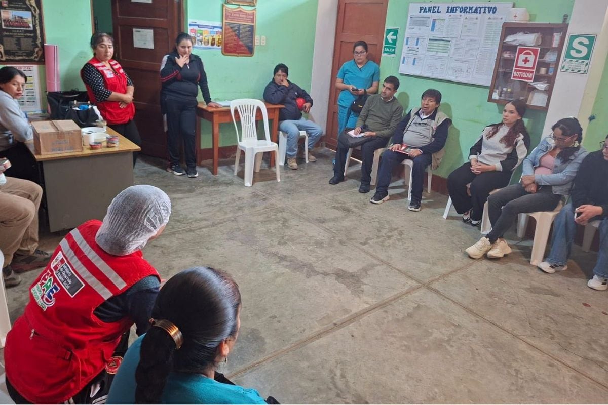 Autoridades dieron explicacion a padres y profesores de colegio en Cajamarca (Fuente: @radiocontinente)