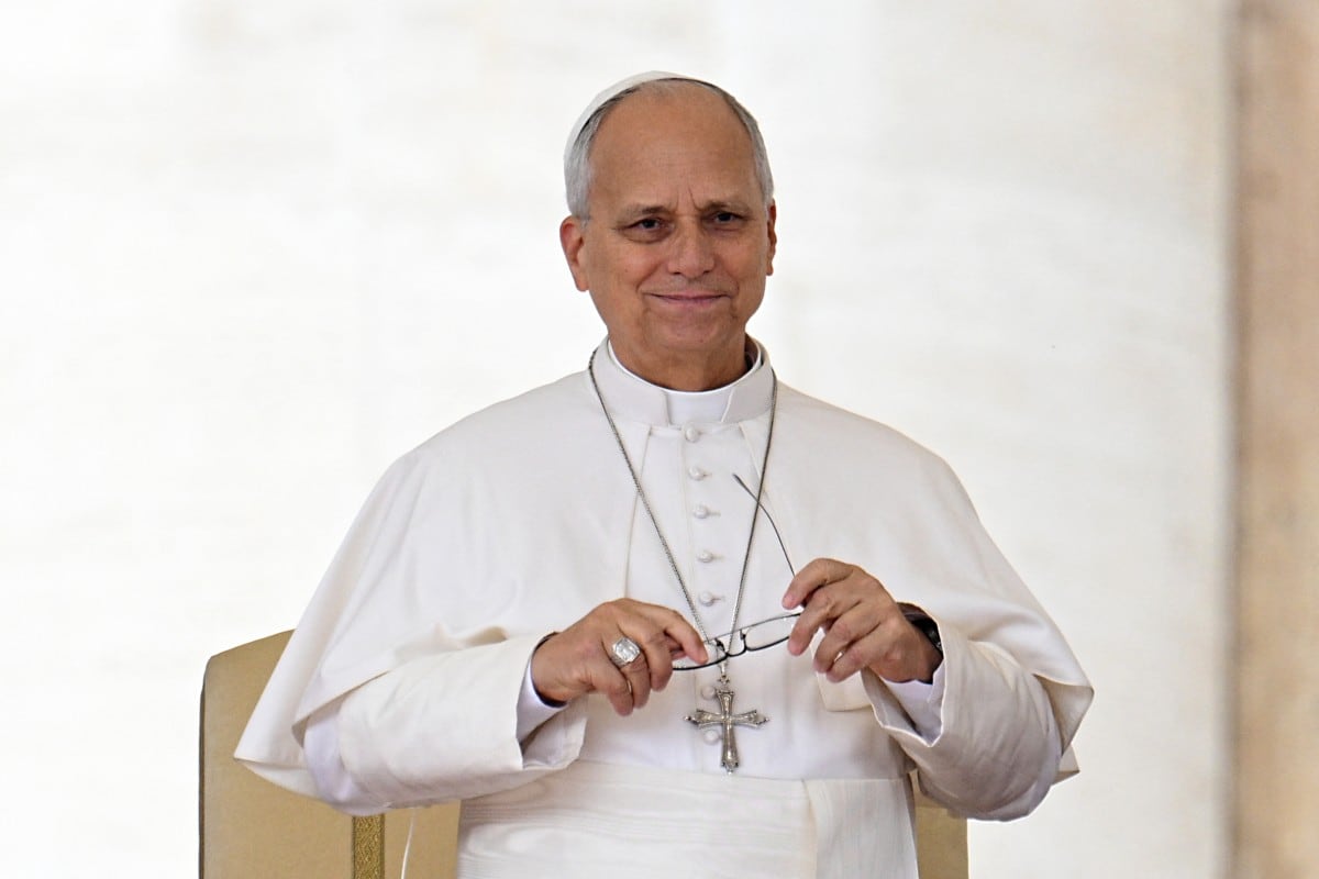 El papa León XIV ofrece su audiencia general semanal en la Plaza de San Pedro, en el Vaticano, el 7 de octubre de 2026. (Andreas SOLARO / AFP)