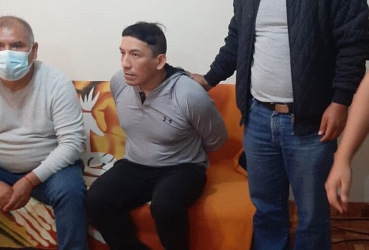 Este es el sujeto que raptó a la menor de la puerta de su casa en La Molina. Fue capturado por agentes del Escuadrón de Emergencia Este 1 y de la División Antisecuestros. (Foto: GEC)