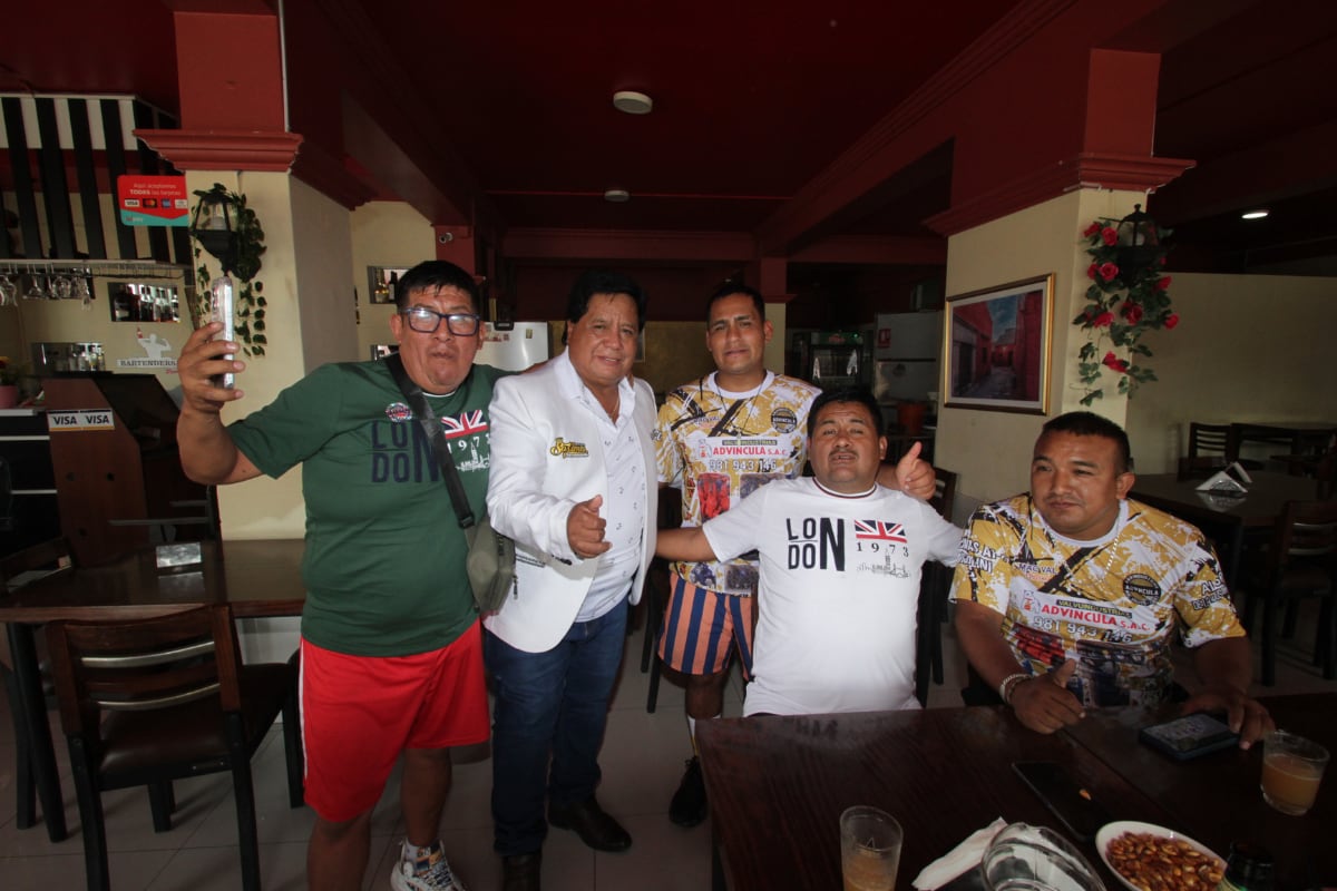 Cantante folclórico tiene casi 40 años de carrera y su canción más popular es 'Sarita'