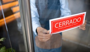 ¿Por qué los emprendedores están cerrando sus tiendas? Consejos frente a una crisis económica