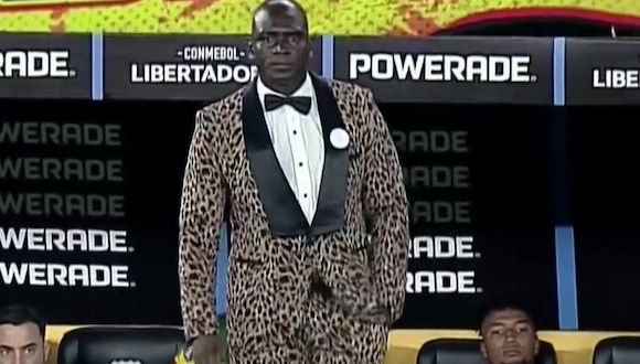 TROME | Segundo Castillo traje de Leopardo (Redes)