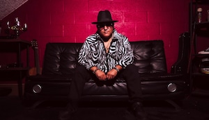 Kenny Zúñiga: Pionero en la música urbana en el Perú , se confiesa y cuenta que casi le construye su estudio a Arcángel y conoció a Tego Calderón .