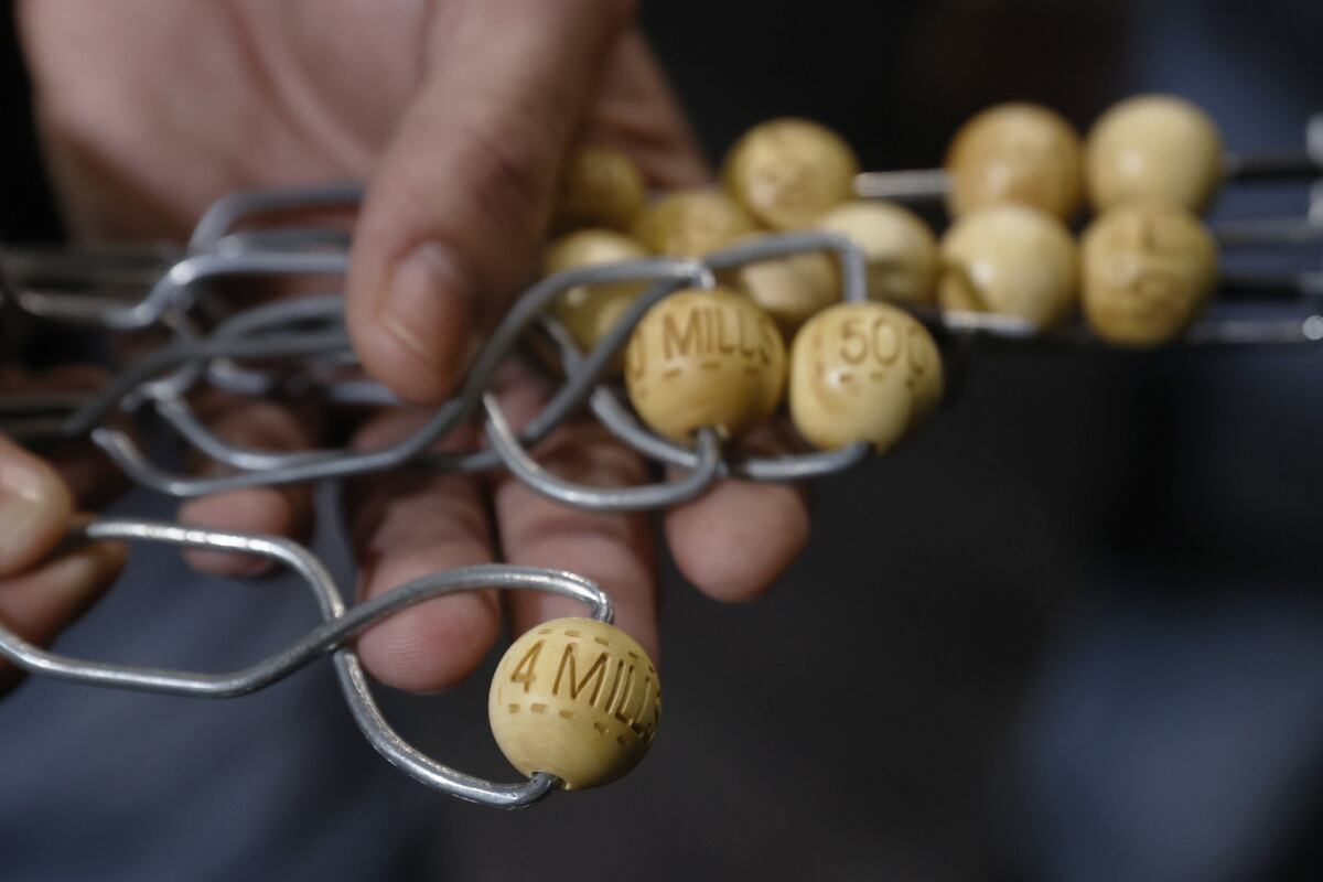 La Lotería de Navidad de 2022 en España tendrá un premio principal de 4 millones de euros (Foto: EFE)