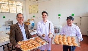 Joven ayacuchano usa tubérculo del Vraem para fortalecer el pan francés con más proteínas