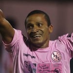 ¡La vida de Kukín Flores llegará al cine! Preparan película sobre el ‘verdadero 10 de la calle’