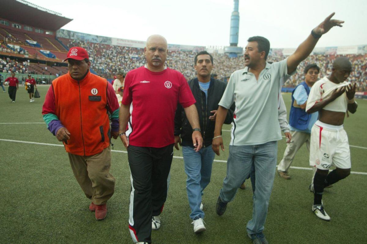 Jorge Nunes como entrenador de Universitario en una difícil época (Foto: GEC)
