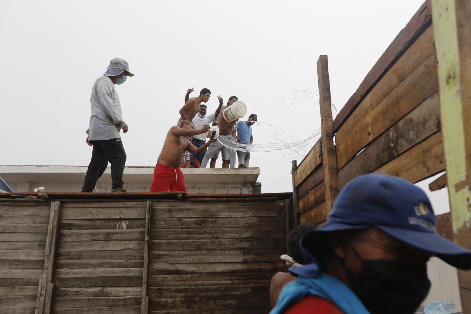 Incendio arrasó con ocho casas, en el Callao. | Foto: Violeta Ayasta