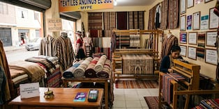 Toda venta debe quedar registrada, así como los gastos relacionados con el negocio. Foto; IA.