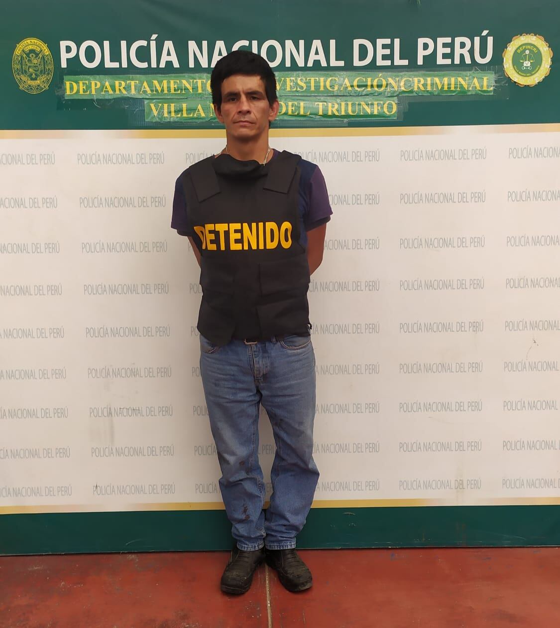 Marco Antonio Miranda Páucar (36) correteó a su hermano mayor Evert Arturo Miranda (38) y lo asesinó de varias cuchilladas, en Villa María del Triunfo.