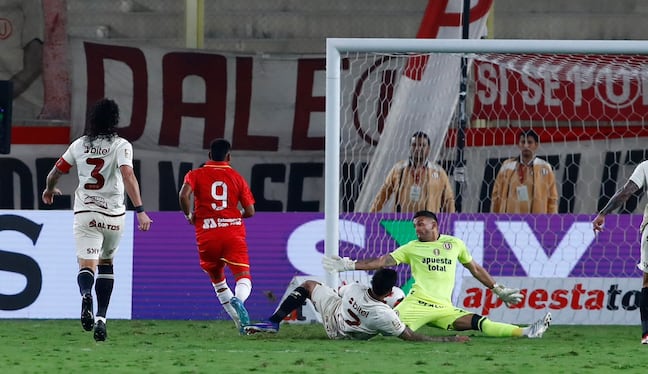 Universitario perdió ante Atlético Grau 1-0 con gol de Raúl Ruidíaz . ( Foto: Fernando Sangama / @gec)