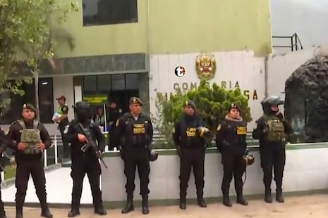 ¡Red de policías fantasmas! Caen comisario y cuatro agentes acusados de cobrar por faltar al trabajo