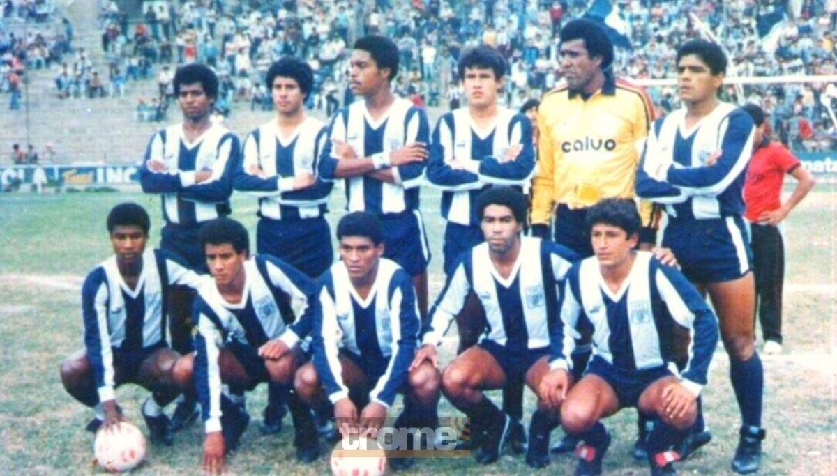 José Gonzales Ganoza junto a un joven Juan Reynoso (Foto: @clubALoficial)