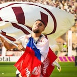 Universitario anunció salida del volante chileno