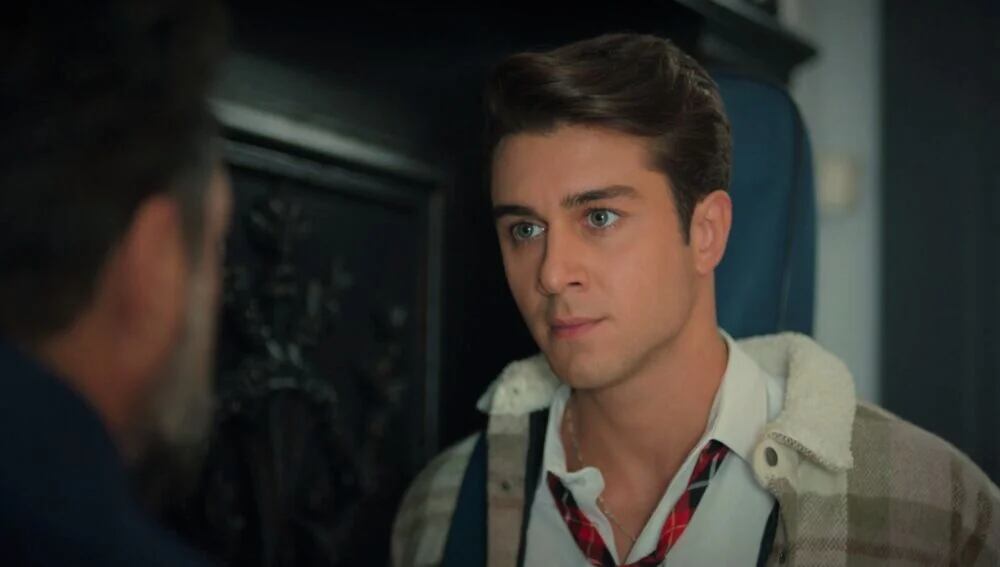 Doruk descubre que Kaan es su hermano (Foto: NG Medya)